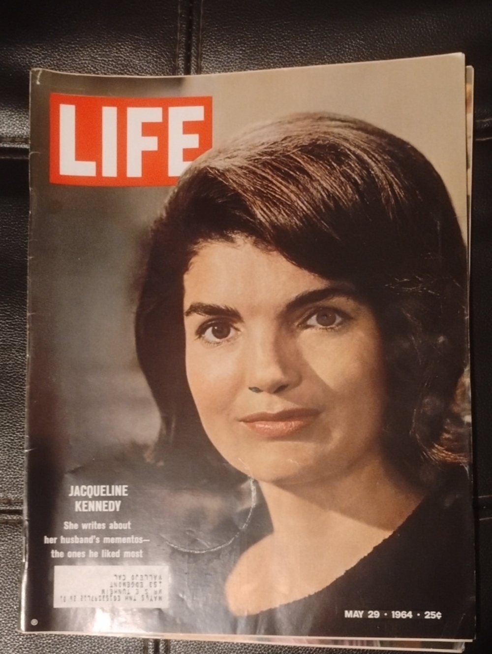 Magazine Vintage Cover - Red & Black